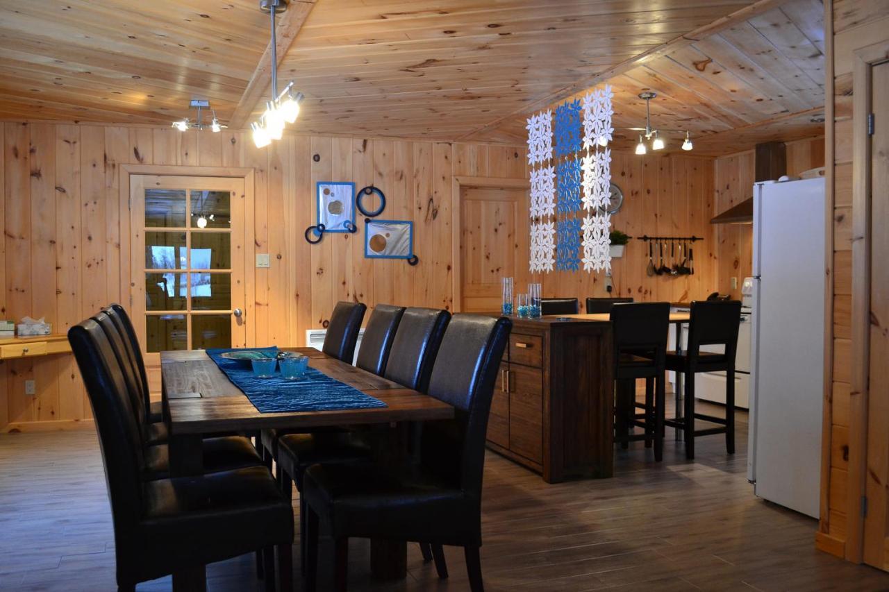 Les Chalets Du Lac Serein Saint Ludger de Milot Exteriör bild